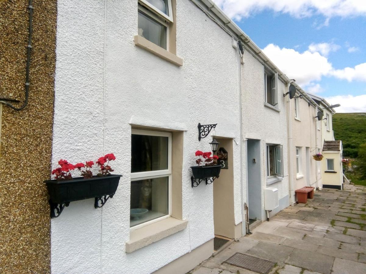 Wales' Highest Village - The Chartist Cottage - Trefil Tredegar Extérieur photo